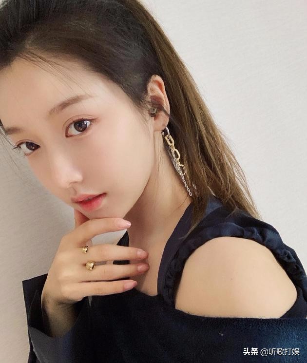 凌晨|姜贞羽小号凌晨发文！言辞耐人寻味 网友做出三种解读