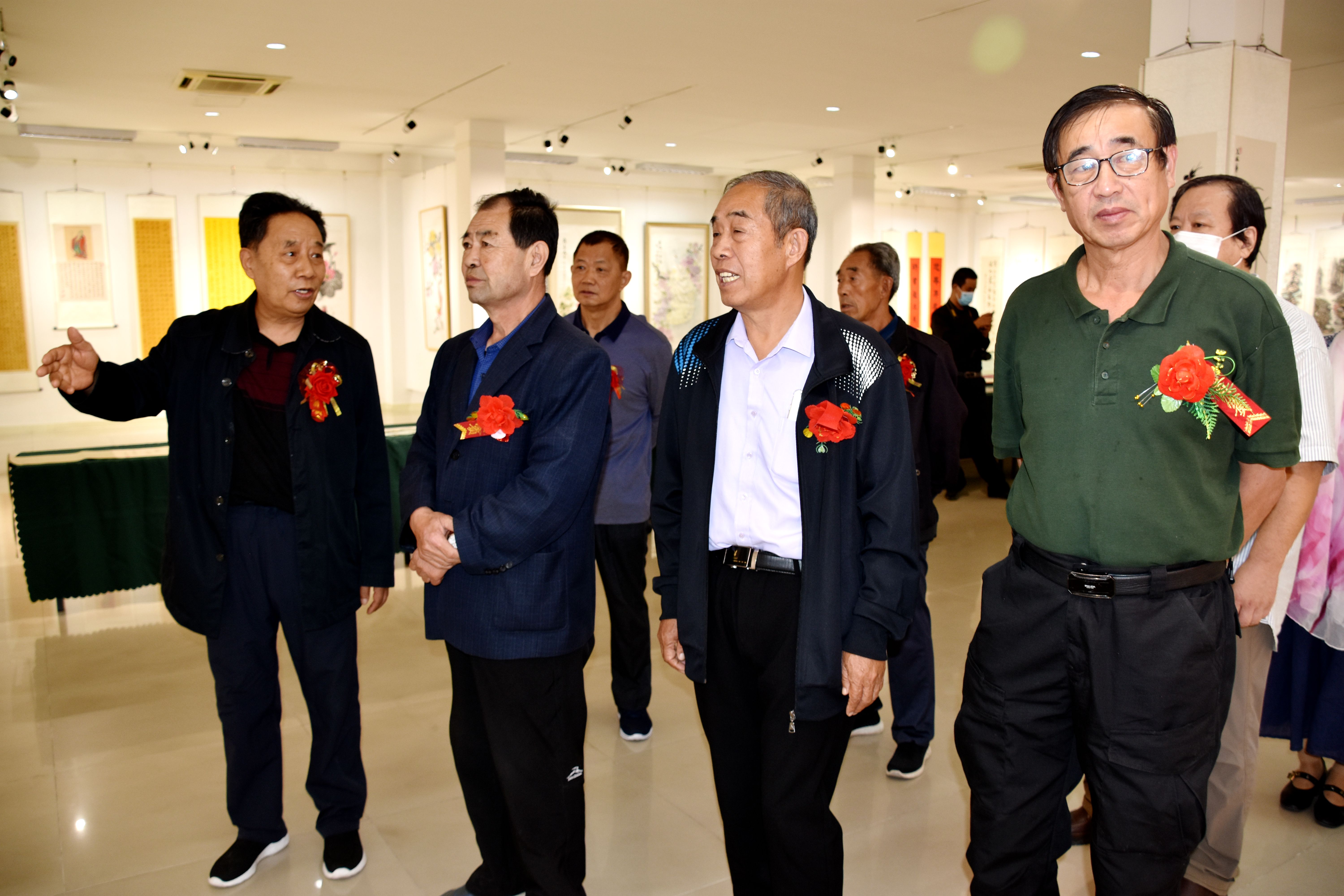 庆“十·一”七人书画作品展在郭味蕖美术馆隆重开幕