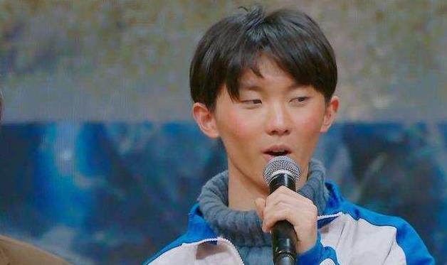 官媒发文怒批：高考数学考了25分的“明星学霸”，请不要误人子弟