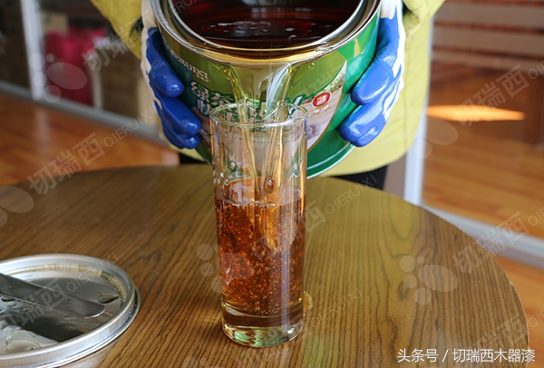硬木家具和軟木家具刷木蠟油的區(qū)別？
