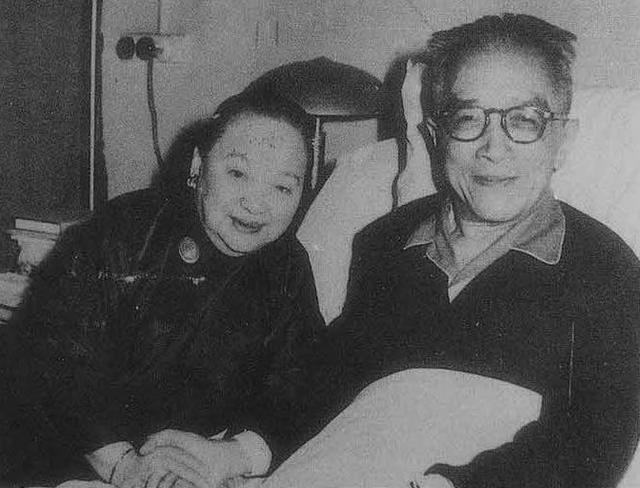胡适的悍妻江冬秀：一个用菜刀保卫婚姻的女人