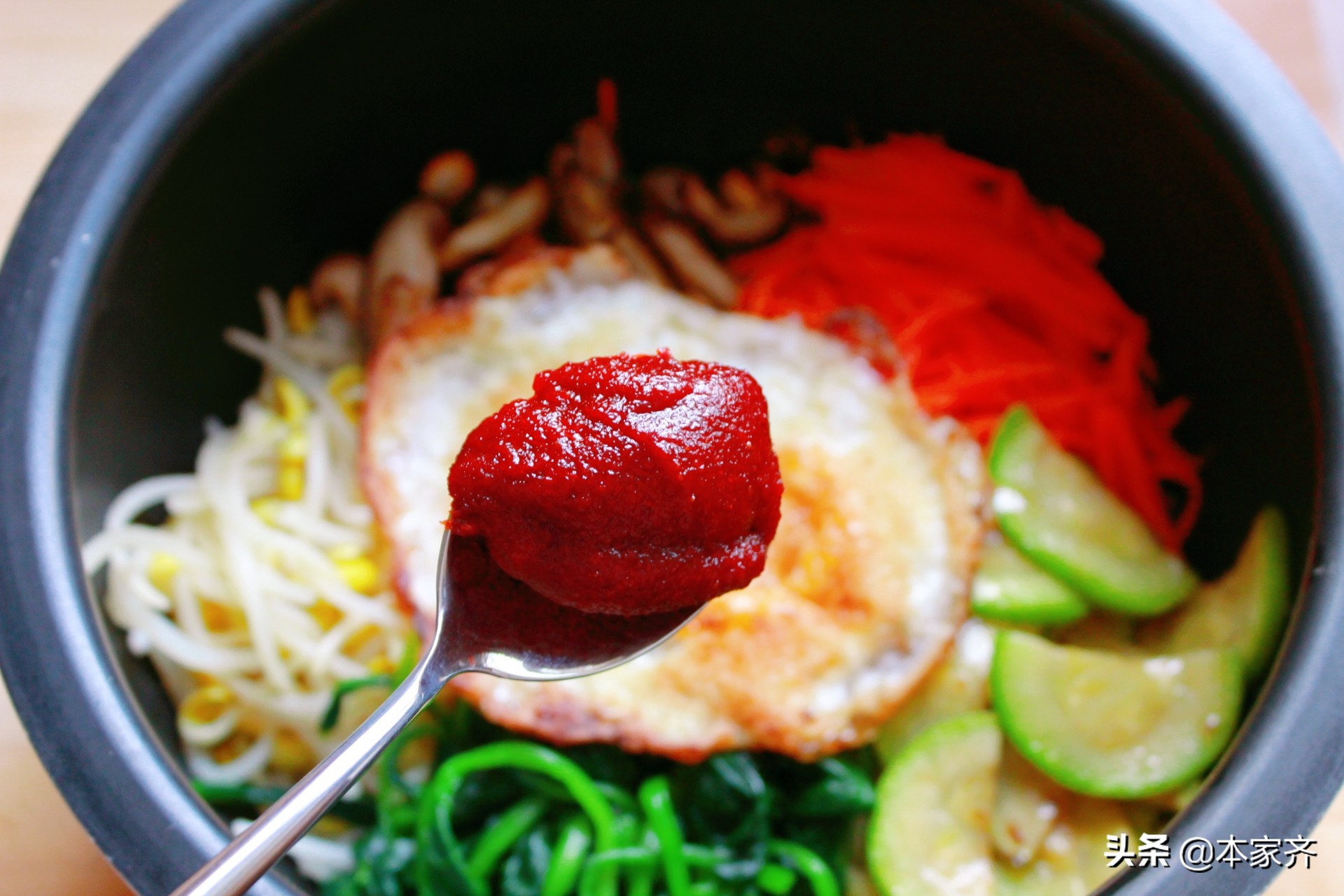 天熱不想炒菜，試試這道菜，比燜飯簡單又好吃，營養豐富，吃得香