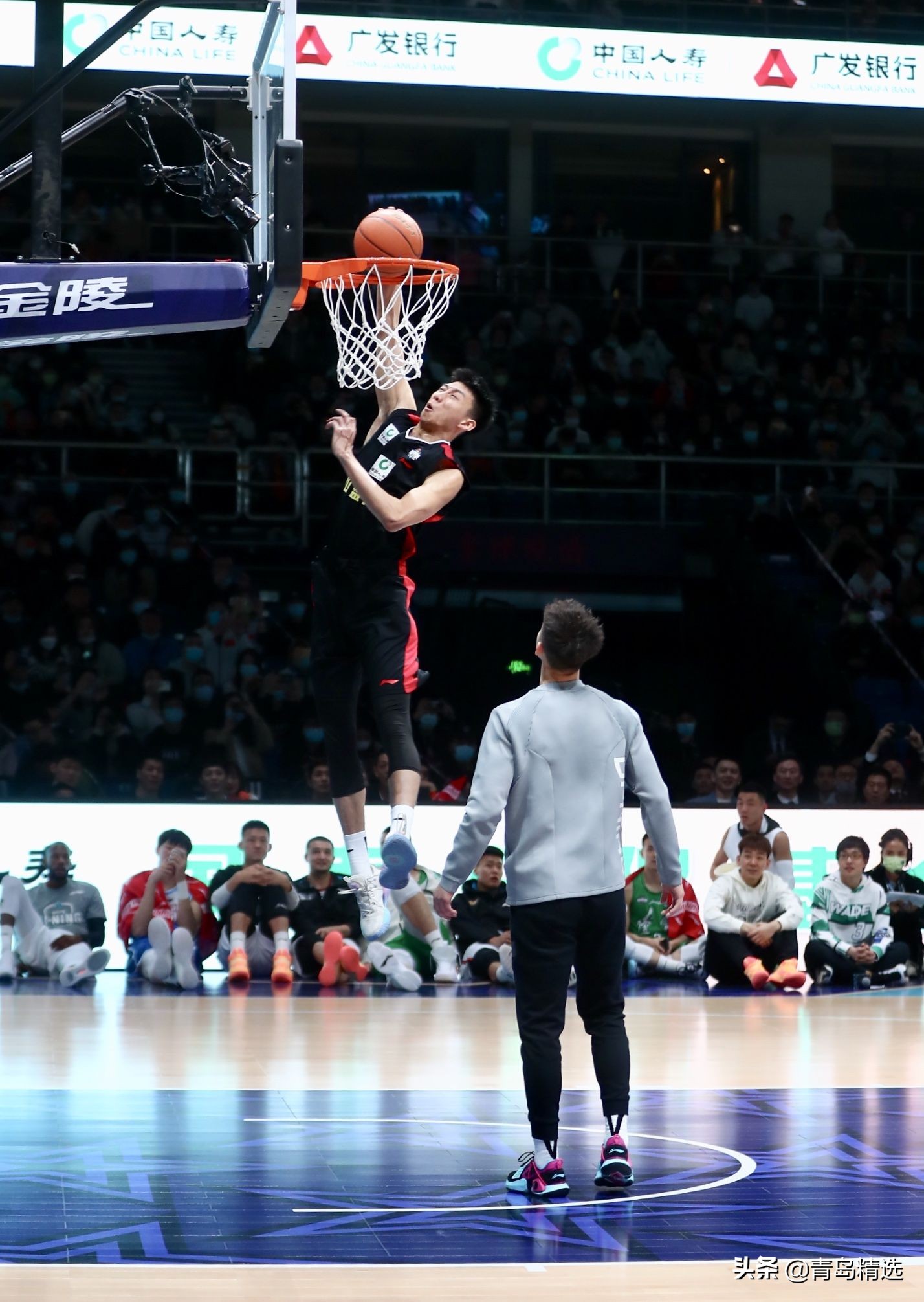 Solid pat CBA to buckle basket contest, zhang Zhenlin coronate " the king that buckle basket "