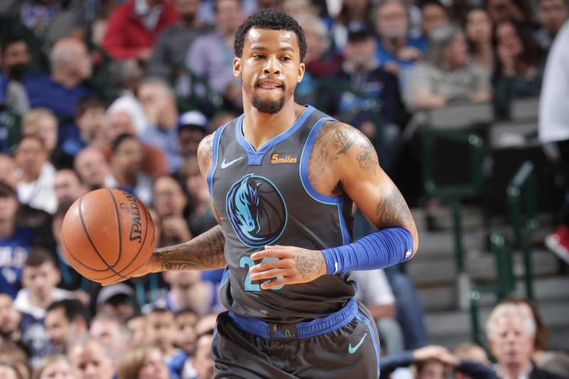 14投25分 一數據比東契奇出色 23萬臨時工沒給艾弗森丟臉