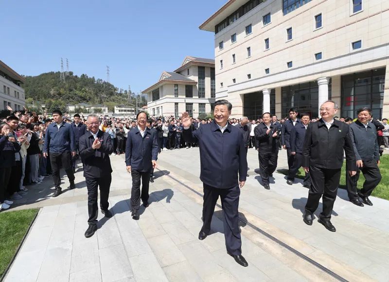 「学习小组」习近平：一生中最好的年华在这里度过