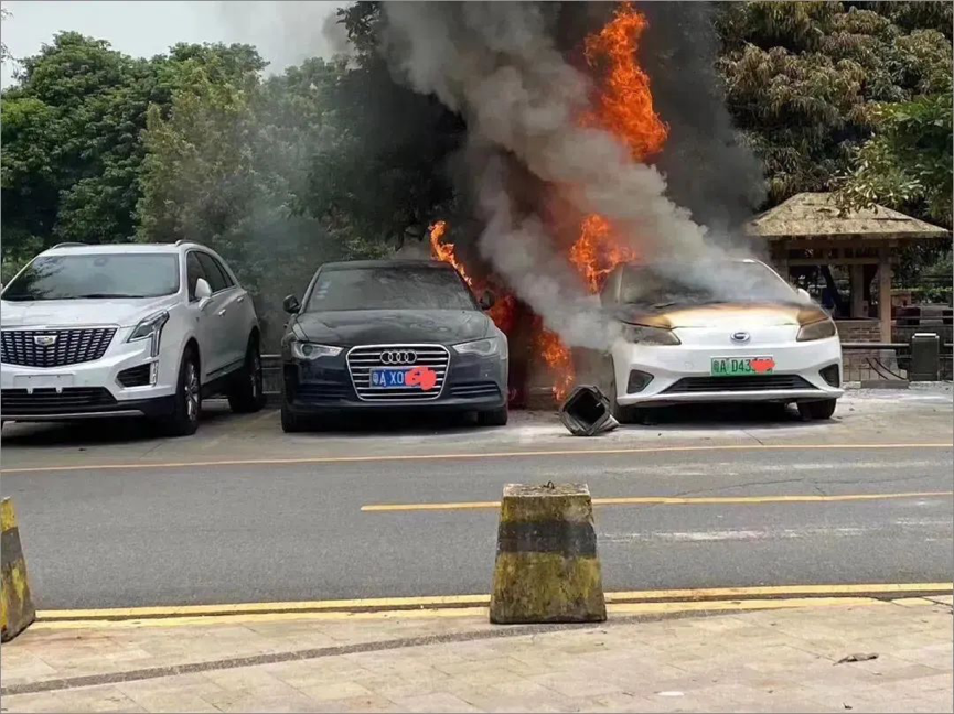 三问宁德时代，动力电池巨头的人设崩了？