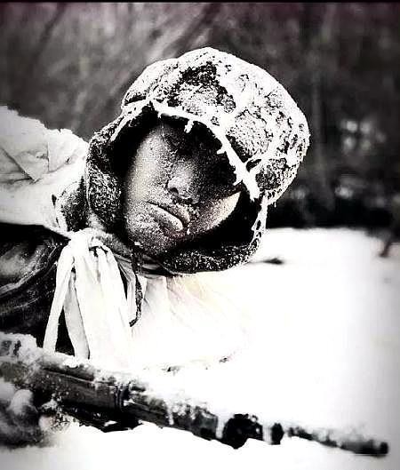 曾经的革命功臣贪污百亿后请求死缓，毛泽东斩