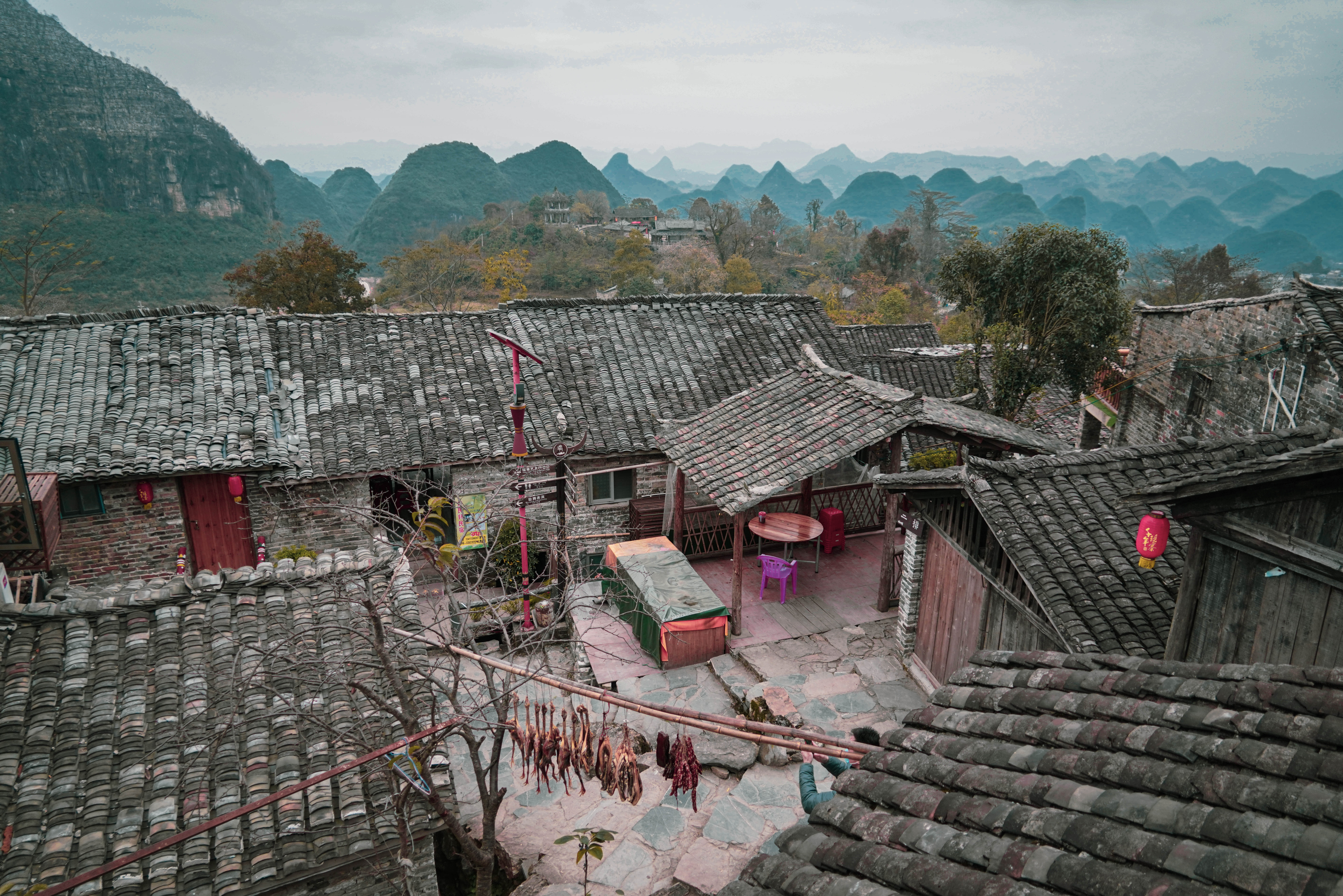 世界规模最大最古老的瑶寨，藏在广东深山的千年瑶寨，神秘又迷人