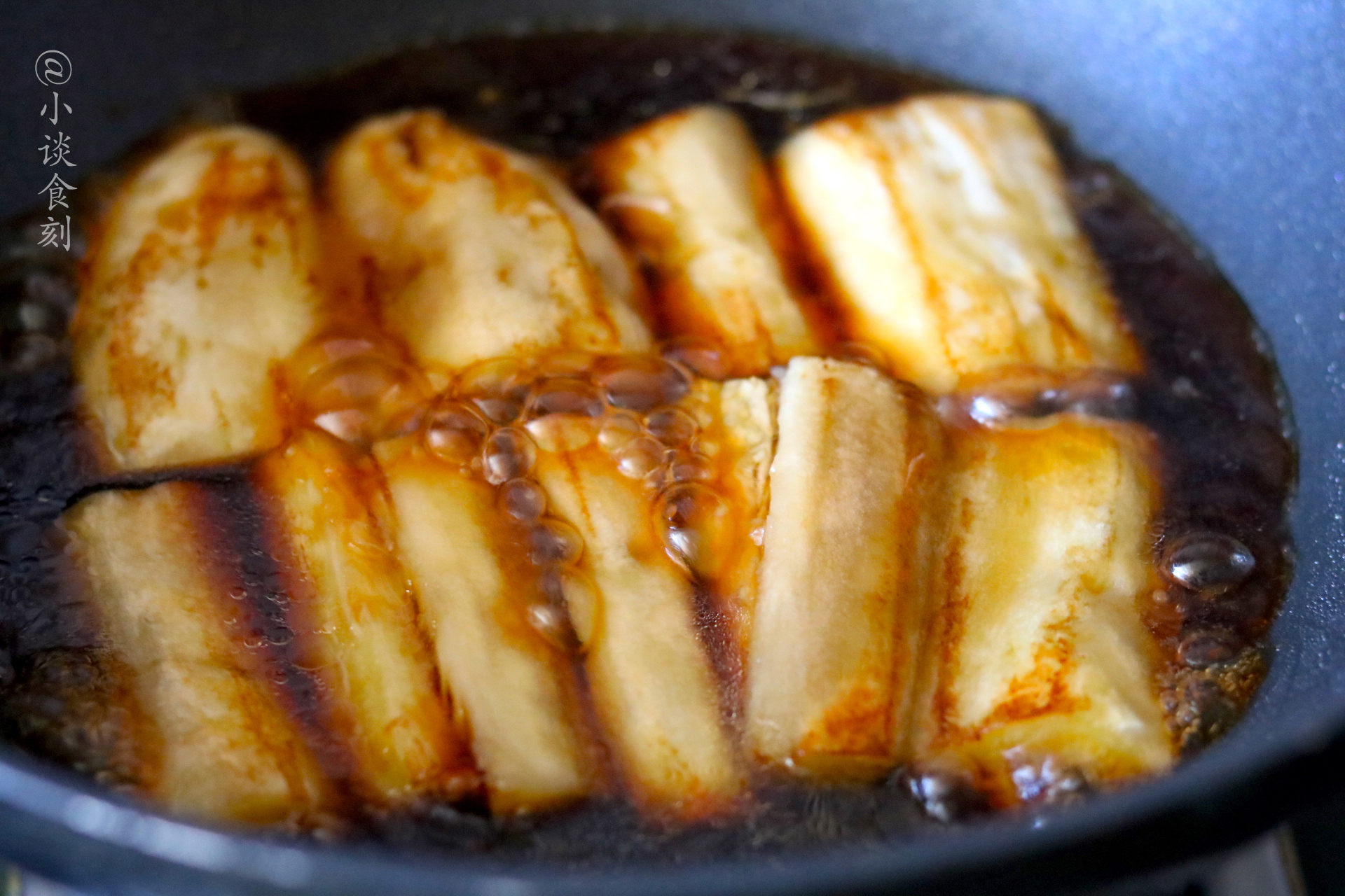 这茄子吃一次就爱上了，不炒不炖，造型好口感嫩，越吃越香