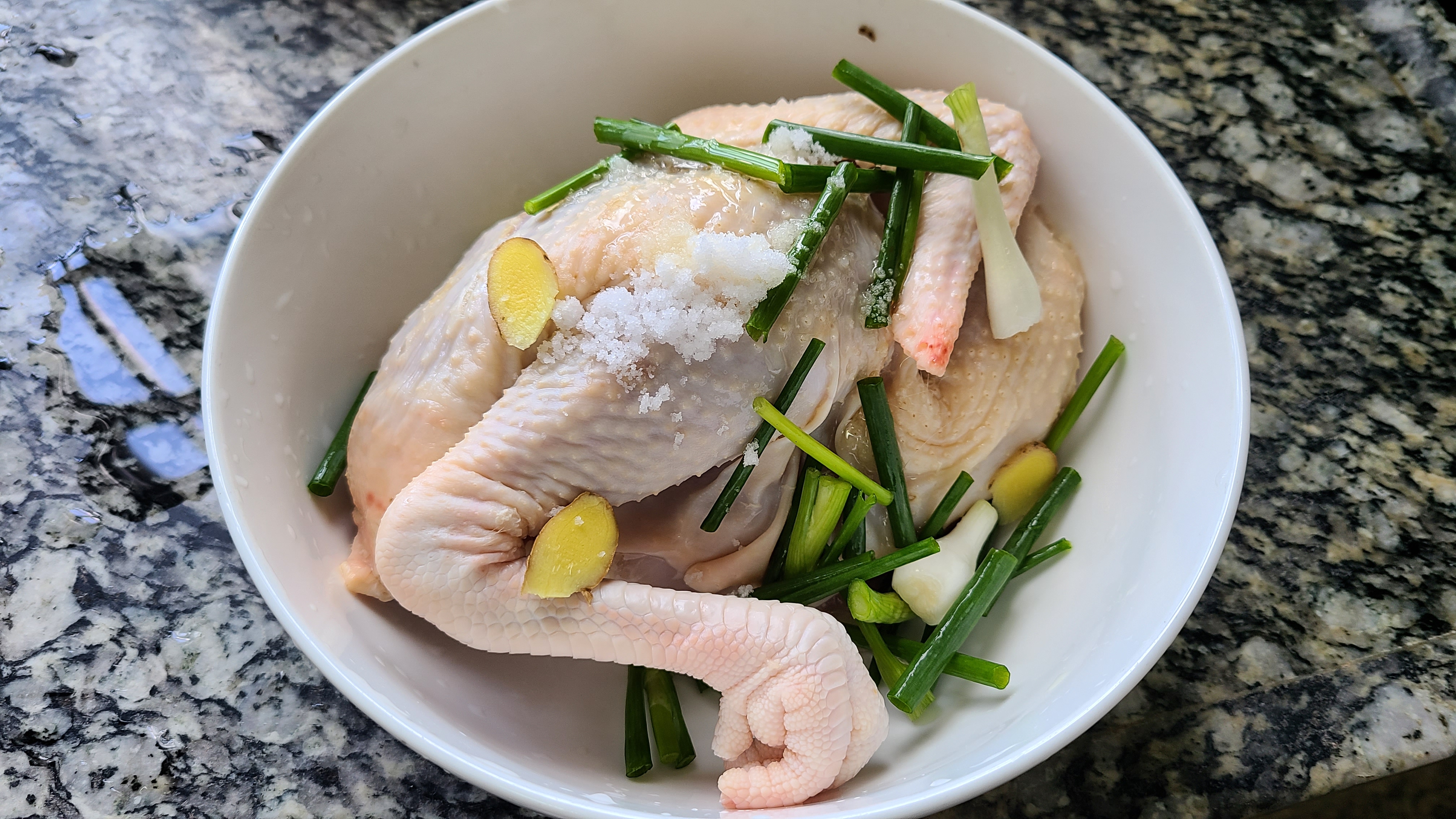 葱油鸡，做法简单又好吃的一道广东美食，20分钟就能做好