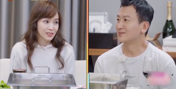 侯佩岑首談產後細節，感激富豪老公扶她上廁所，黃柏俊回應太高明