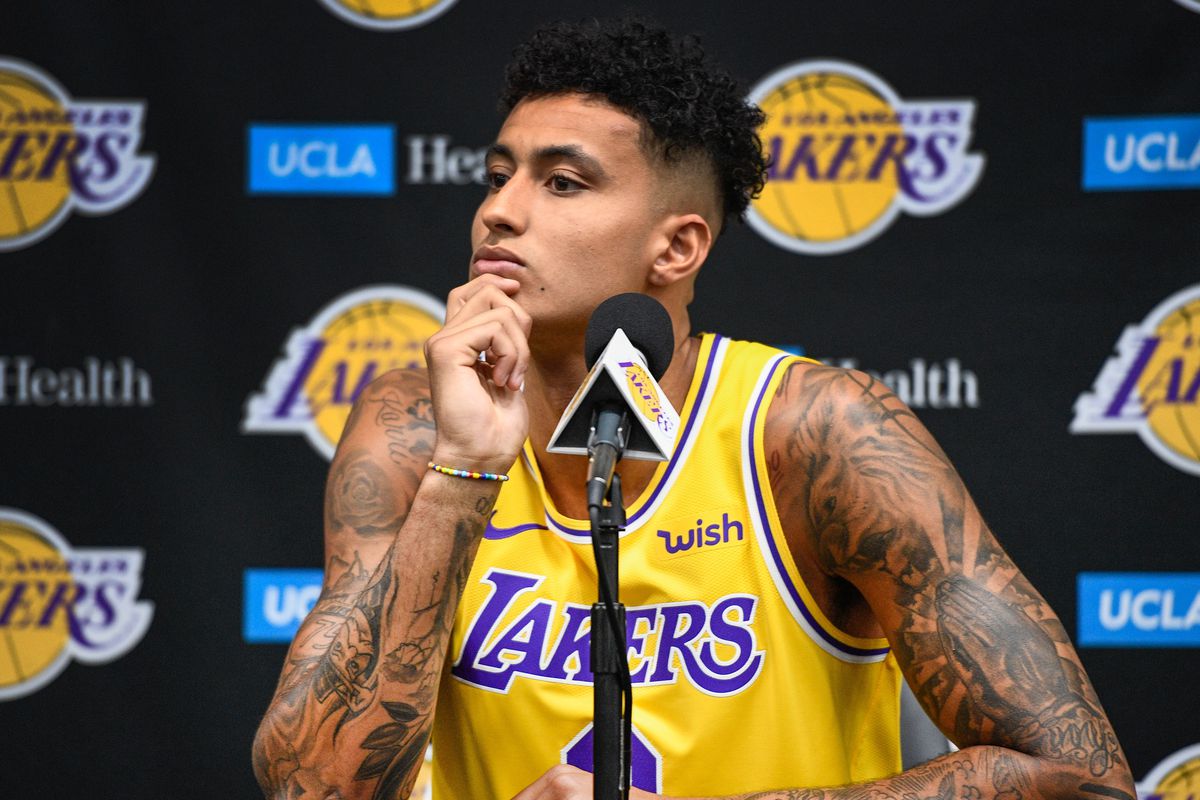 Kyle Kuzma - é»ç¹ç±ç-NBAæ°èå½±é³åçåäº«ç¤¾å