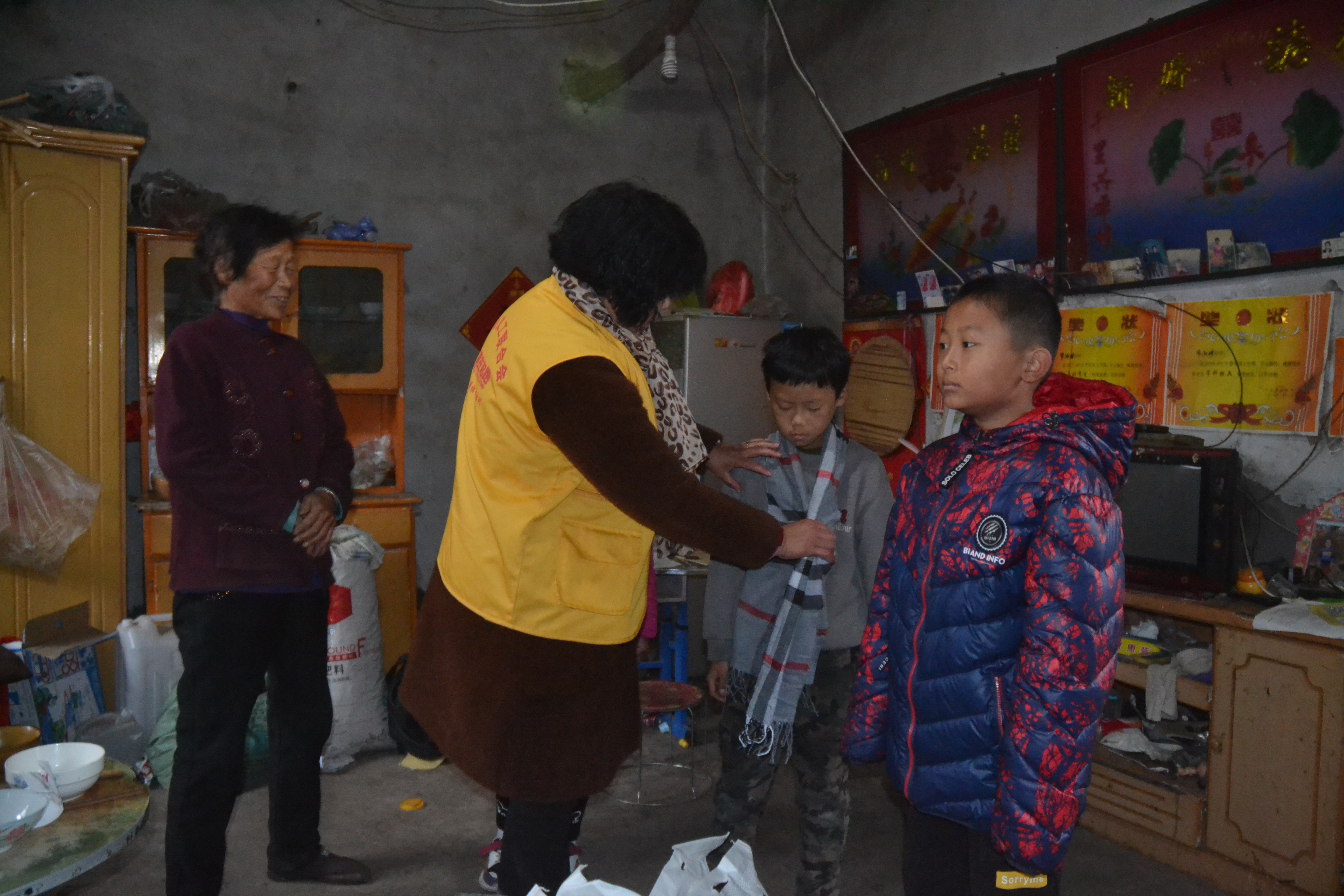 慧童教育携手心连心开展送温暖活动(图6)