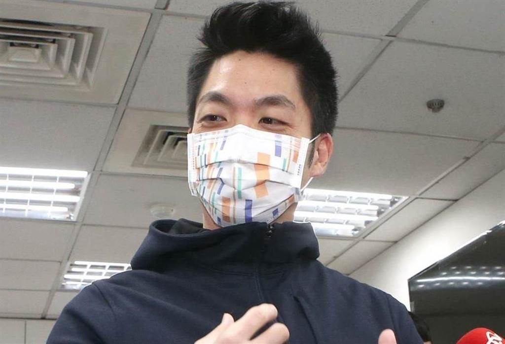 提案返還蔣家時代政治犯遭沒收的財產，蔣介石曾孫蔣万安：父親不知道我的提案