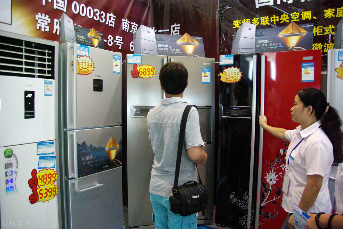 家電售貨員：這幾件家電，建議別買太貴的，低價的普通款就夠用了