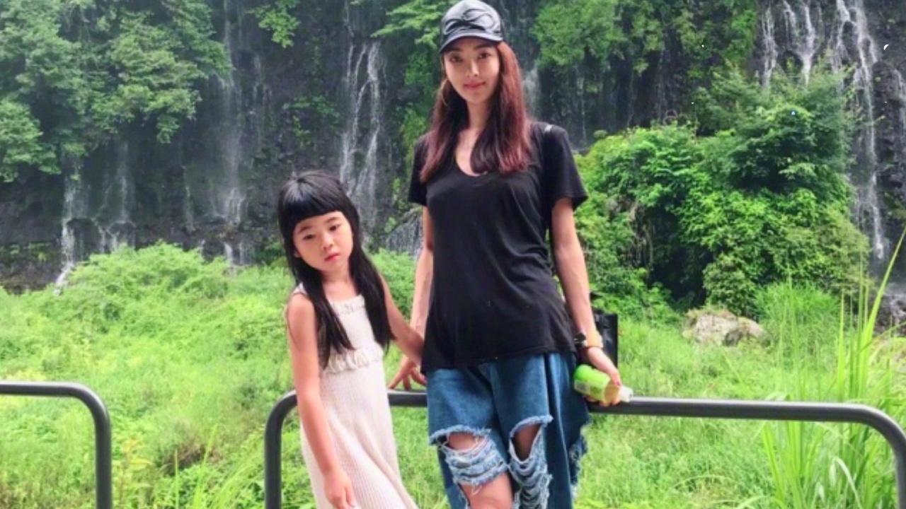有种“换脸式”长大叫曹格女儿，近照曝光网友认不出：囧女变仙女