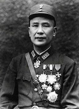 林彪与陈赓激烈相争，中央一封电报下决断，支