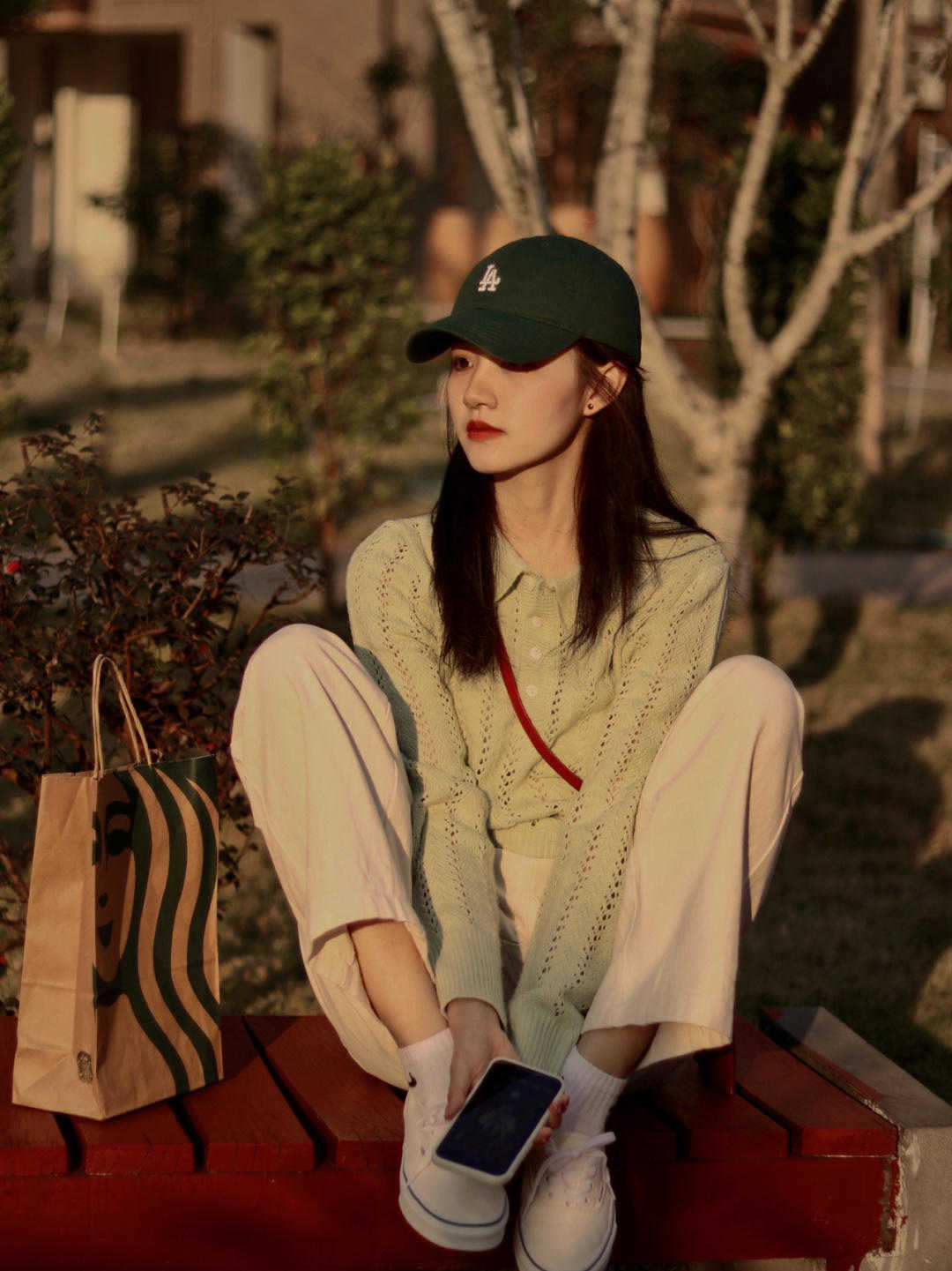 时尚和大牌没啥关系，颜色搭配对了，依然能穿出高级感，漂亮大气