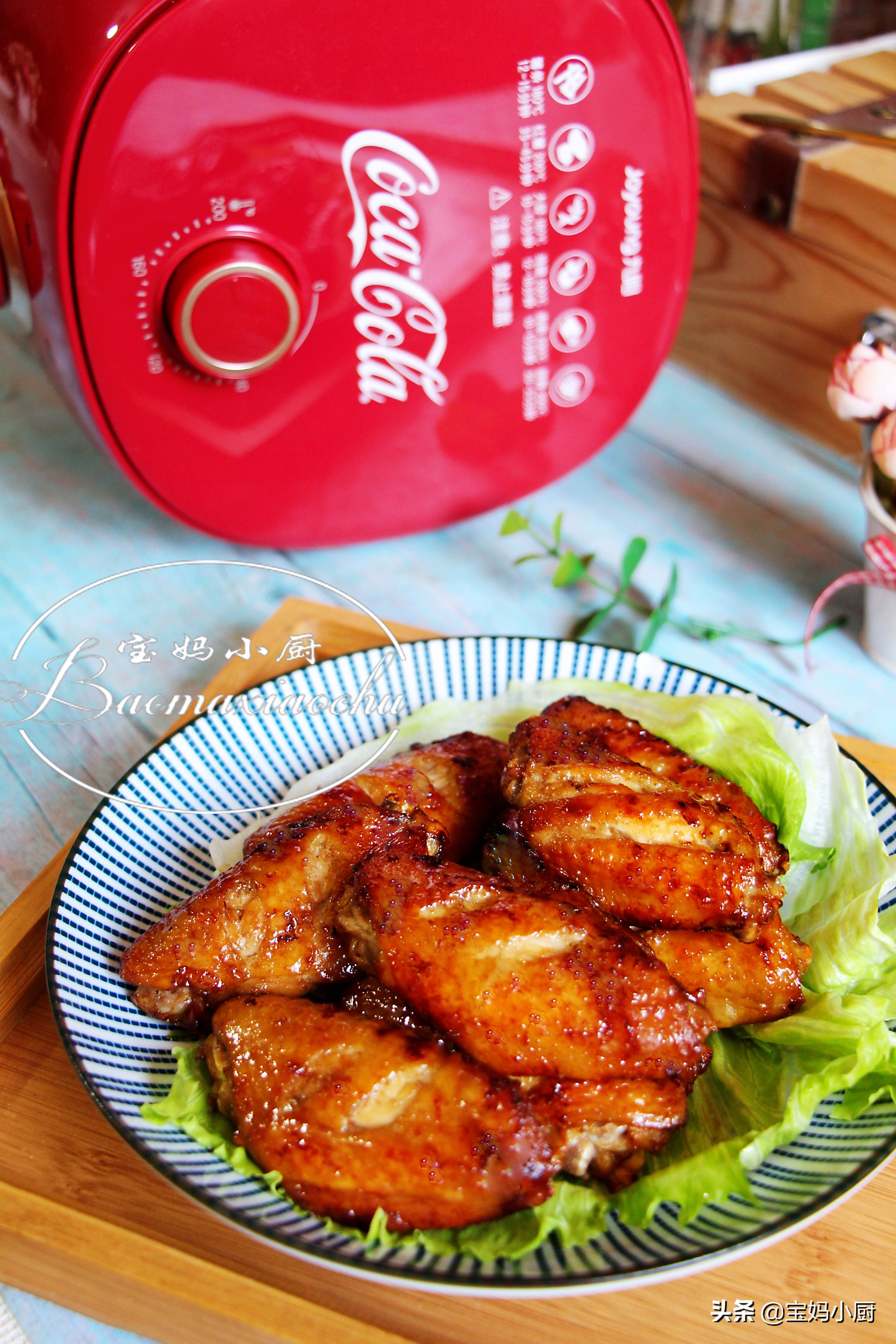 宝妈给孩子做炸鸡翅，不用一滴油，用料简单不繁琐，吃着可香了