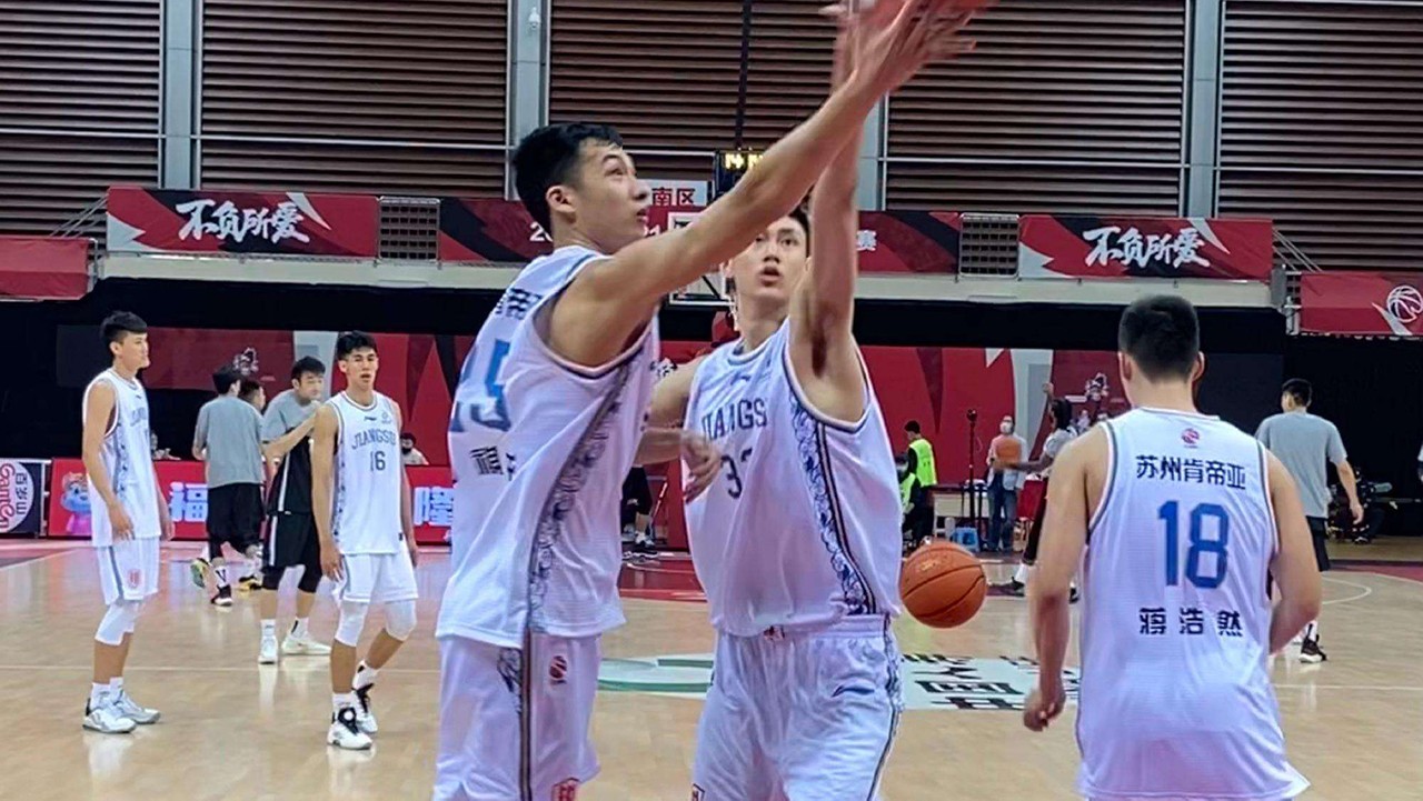 37年，26年！身败名裂后依旧拿300万年薪，姚明真