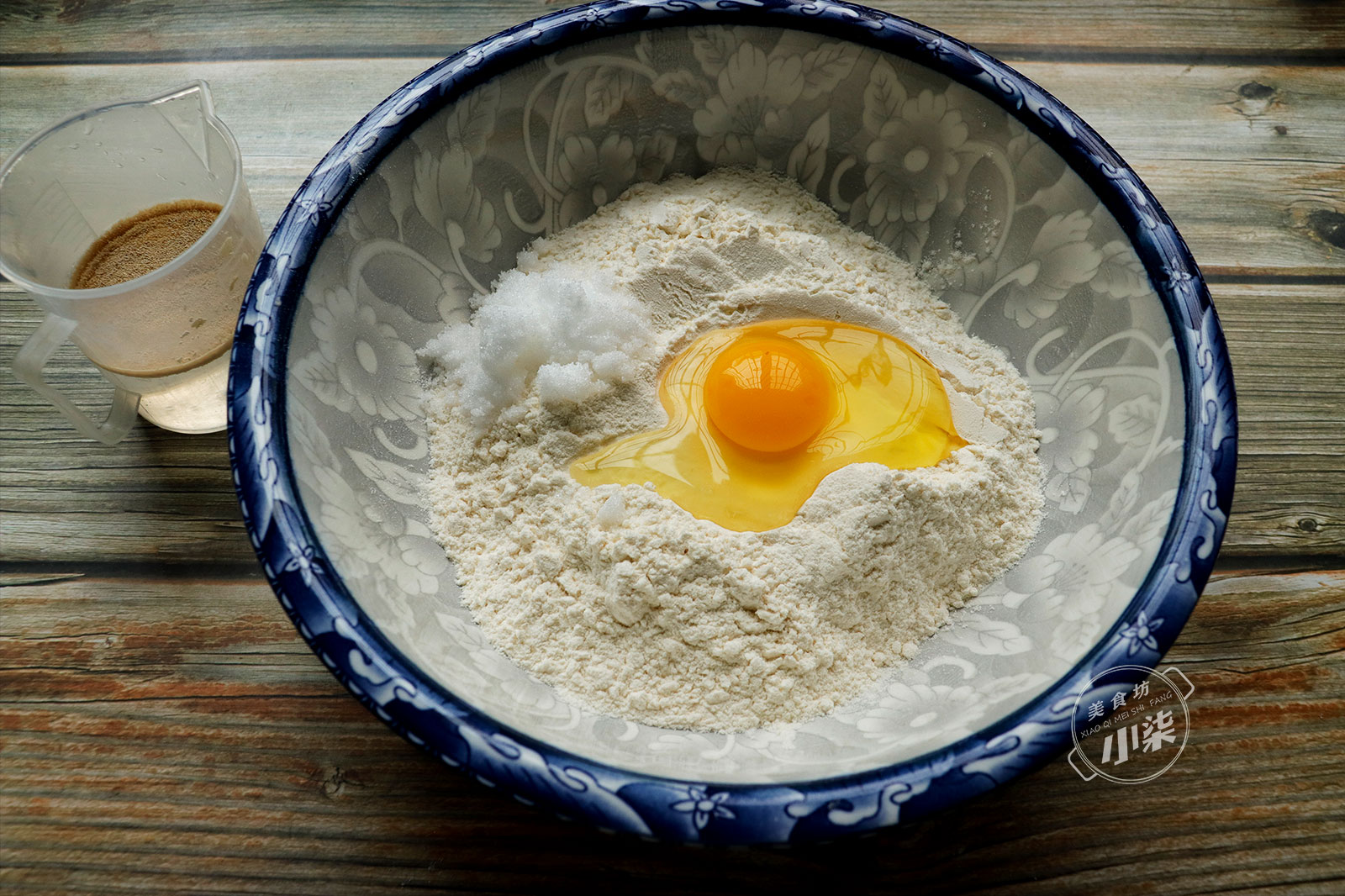 這個燒餅太香了，無技巧無難度，一切一擀層次多，香酥不膩特好吃