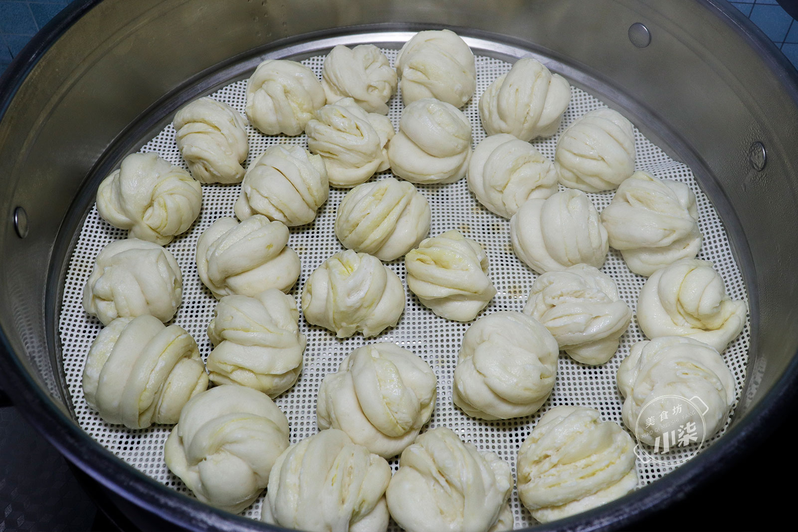 麵粉裡加一袋牛奶，我家一周吃6次，出鍋一口一個，孩子搶著吃