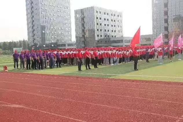 連云港石榴初級中學舉行2021中考壯行會(圖1) 連云港石榴初級中學舉行2021中考壯行會(圖1)