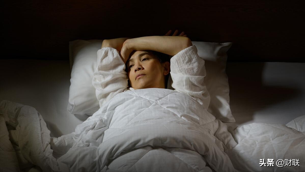 又一“灰色”生意兴起，赚钱都靠“哄”人，有从业者月收高达3万