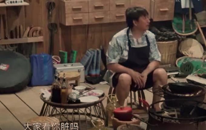 彭昱畅被嘲邋遢？综艺节目中多次被催去洗澡，