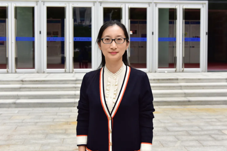 清华毕业，赴美工作，美女博士毅然回国，任教名校，手握6项美国专利！
