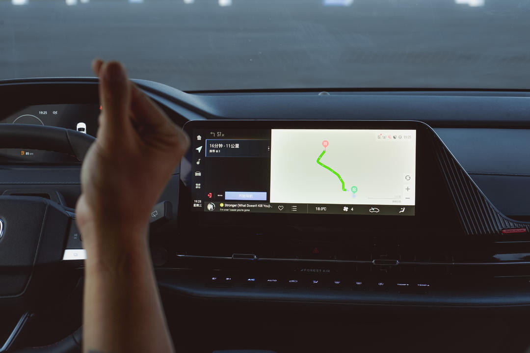 买10万元级SUV，长安CS55 PLUS要啥有啥