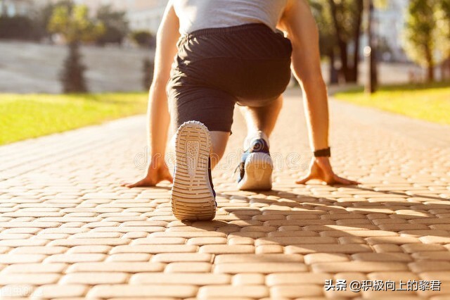 一篇文章涨了930个粉丝，明白这点，你也可以轻松涨粉赚钱