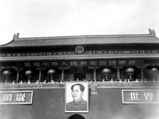 老照片：1950年新中国首次国庆大阅兵珍贵旧影，每一张都值得收藏