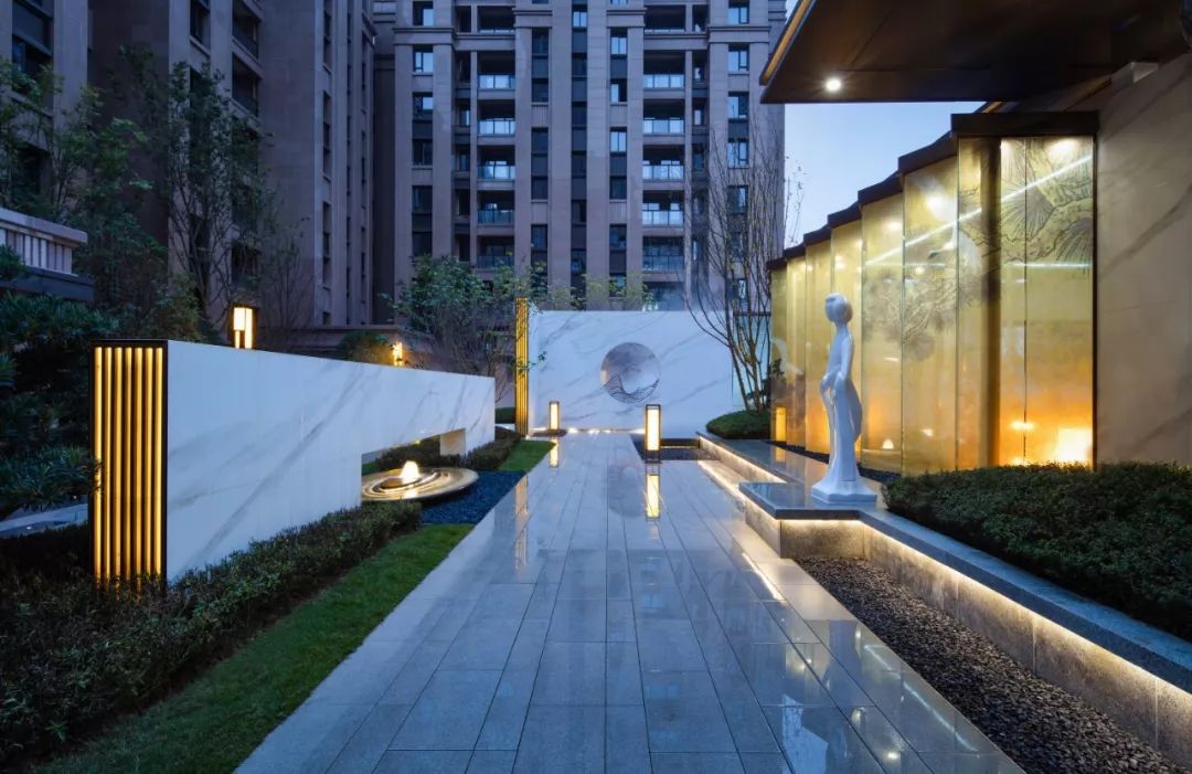 咫尺之间，山光异趣 | 怡品之贵阳广大城耀境御湖庭