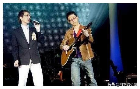 曾红极一时的组合 在巅峰时期解散 如今一人成歌