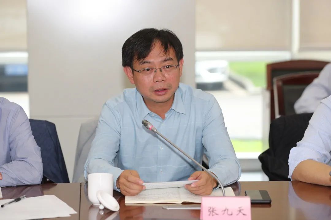 在中国绿色发展协同创新中心执行主任,研究员张九天看来,实现"碳达峰"