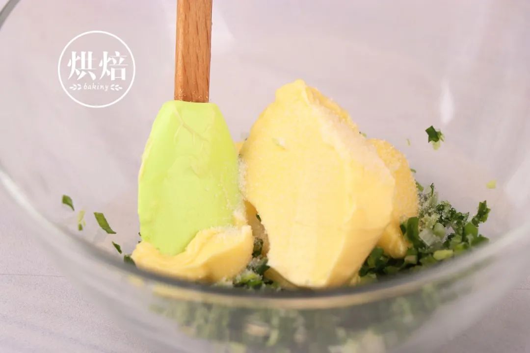 土豆加入面包 快速揉出手套膜 面包放三天都不老化 神奇