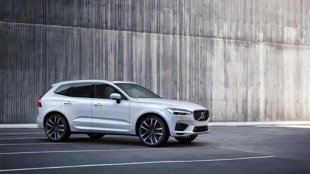 林肯航海家对比沃尔沃XC60，30多万的豪华中型SUV选谁？