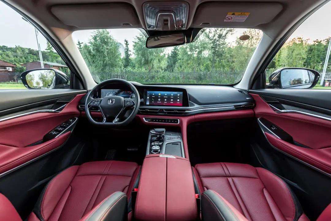 10多万元的最强自主品牌SUV对比，哈弗H6输了吗？