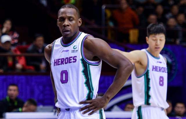 CBA巨星山东队外援哈德森参加示威活动被捕，回