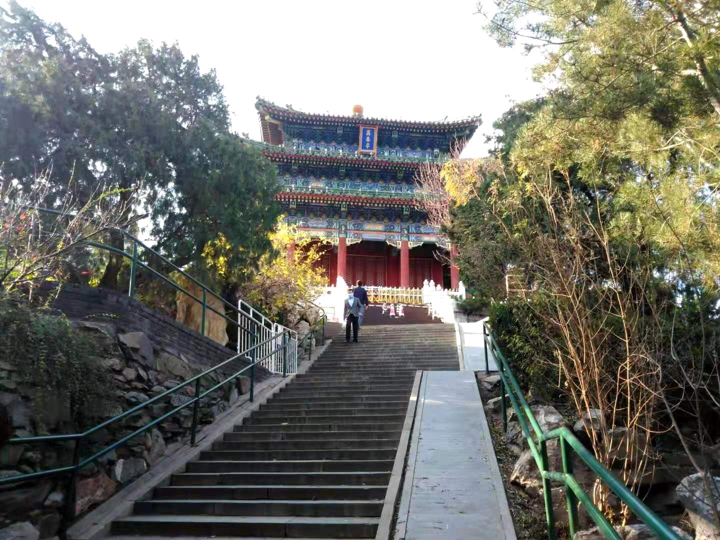 共工网诗人：五律·周赏亭