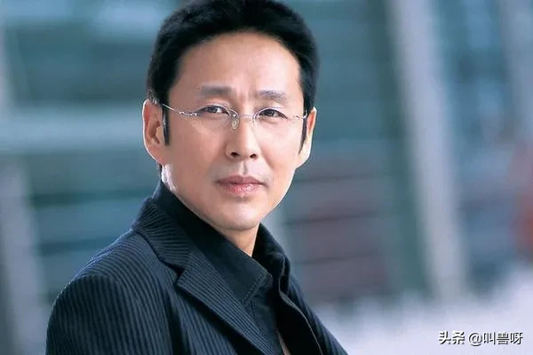 拥有私人飞机的4位大明星，第三位最霸气，全球机场任意降落