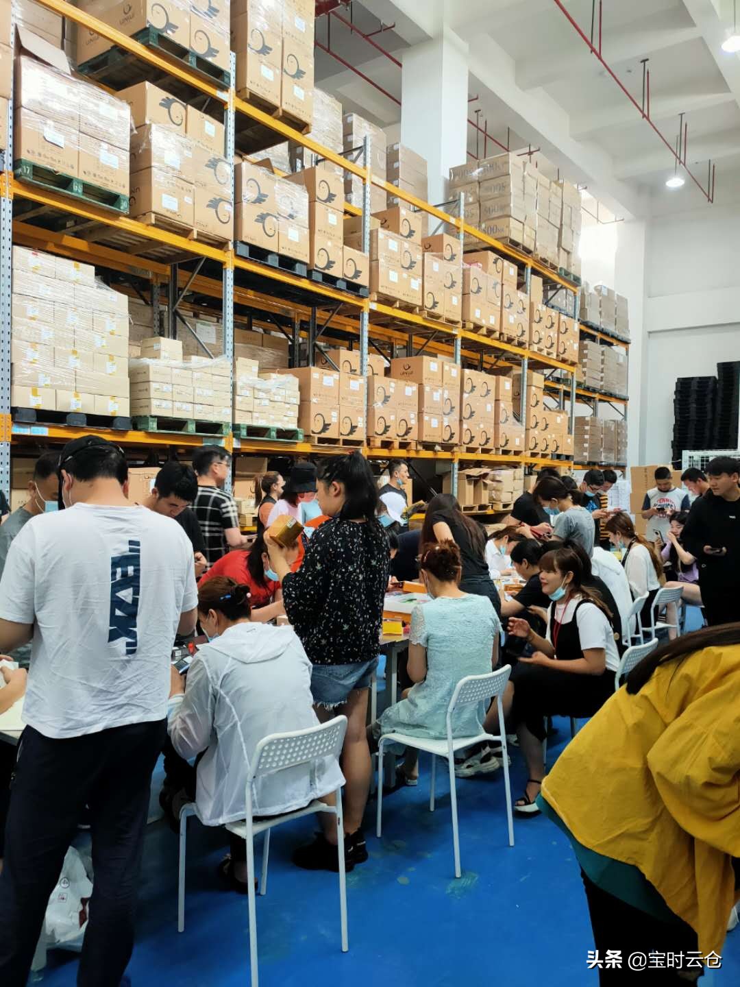 直播带货新场景：仓库直播+打包发货+配送一体化，你也可以试试