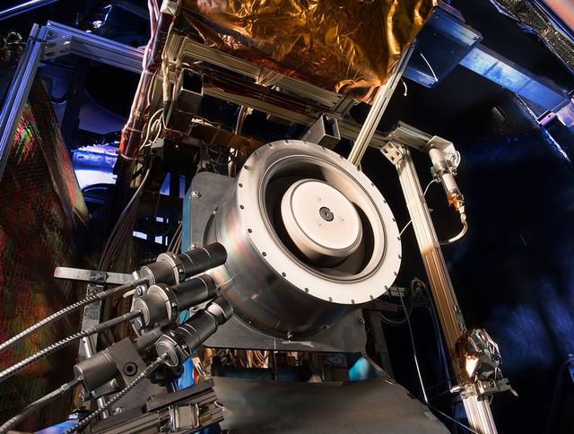 ����ֻ������һ��ͷ����Ϊɶ�����ƽ�����ʹ�ҹ��ռ�վ�а�������