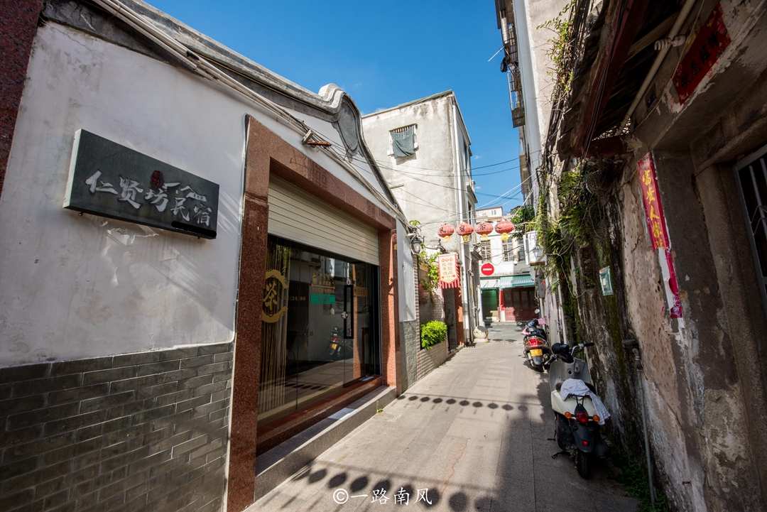 Among the ten alleys of Paifang Street in Chaozhou, five of them were once called "the rich man's alley", many tourists have not walked through
