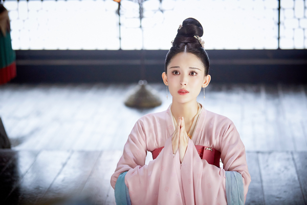 1.6万粉丝集结，要为郑爽讨公道：一个小女孩，能有什么坏心思