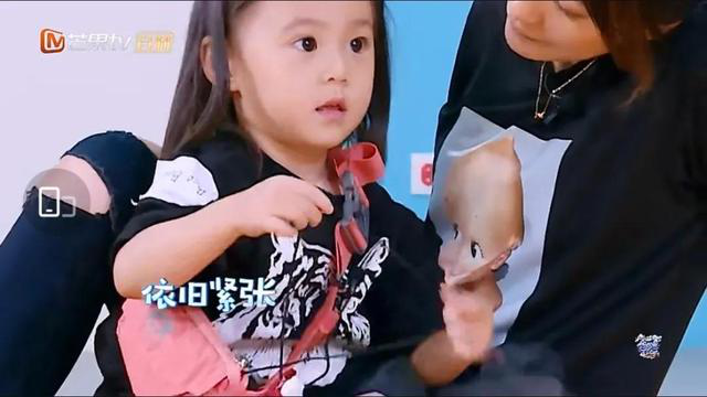 “戳心互动”中贾静雯和5岁女儿引起热议！网友：真会带娃的啊