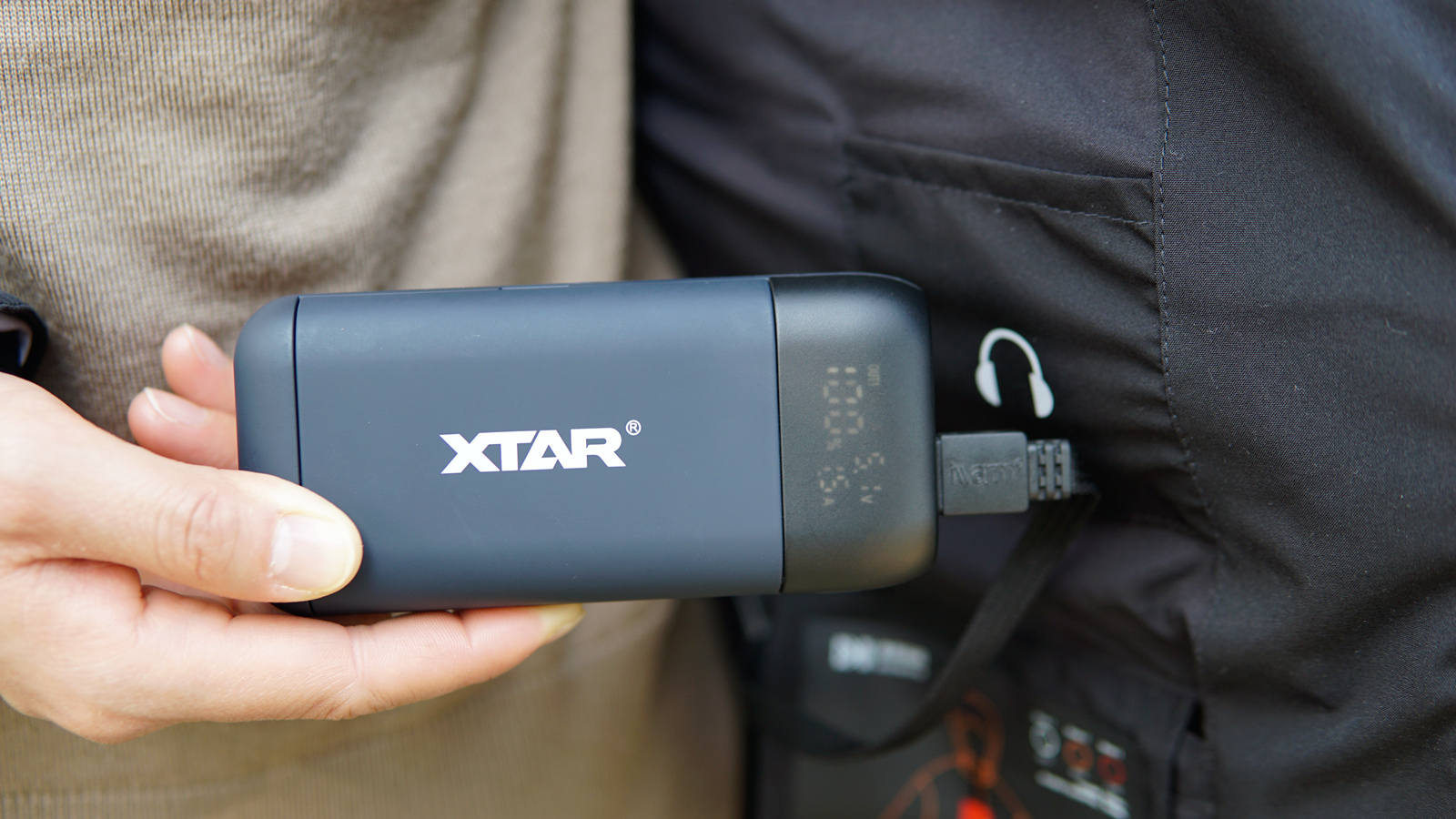 给心爱的TA送上最贴身的温暖，风谜FOOXMET智能发热外套