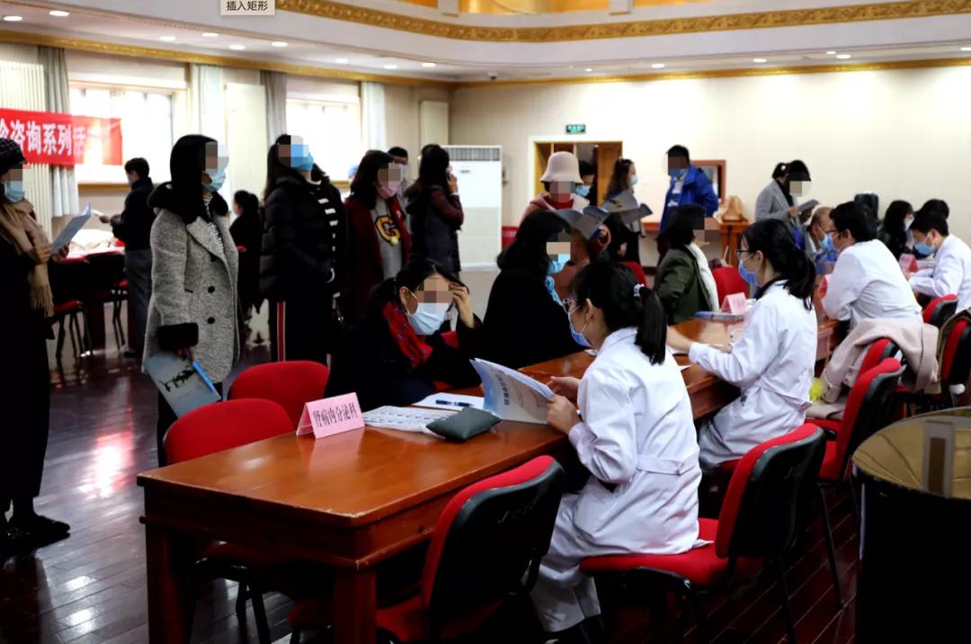 “医、校”联合送健康！东直门医院通州院区健康问诊咨询团队将中医药文化带进潞河中学校园
