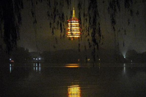 �����׷���ͻȻ̮����ר�������׾���������ʲô��